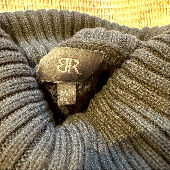 New Banana Republic Designer Black Label Faux Fur Black Sweater Unique Size S/M - Picture 2 of 11